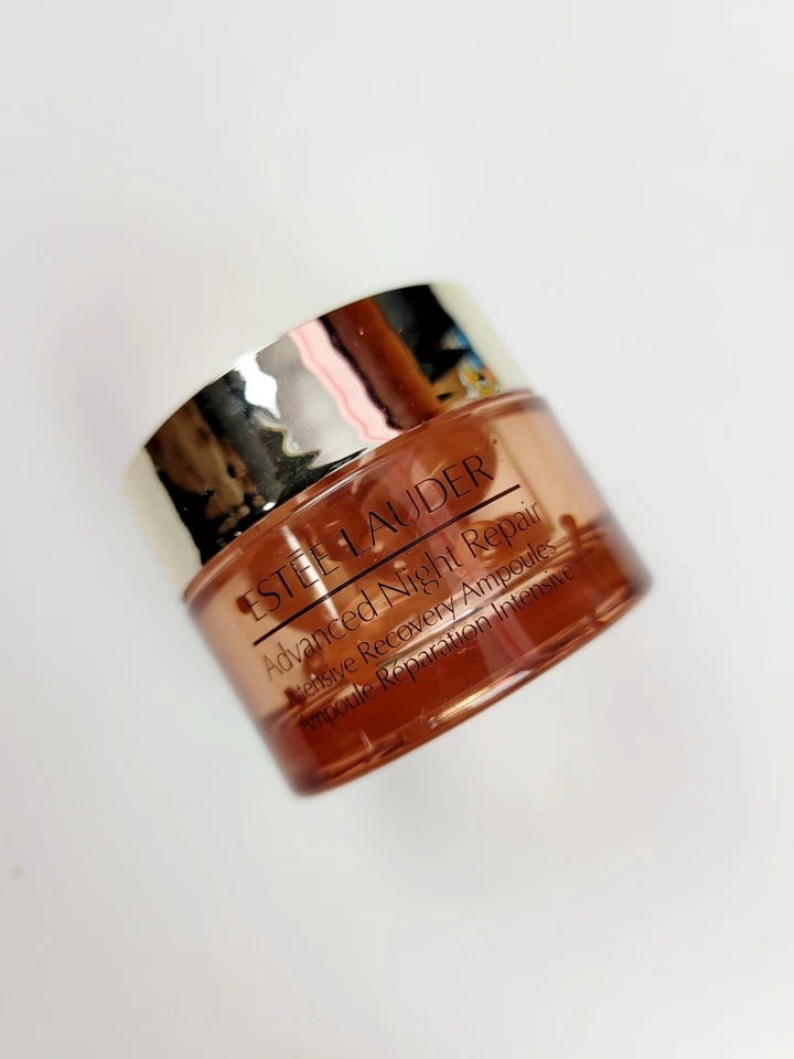 Ampollas de recuperación intensiva reparación nocturna avanzada Estee Lauder 10 ampollas Foto 2 de 3