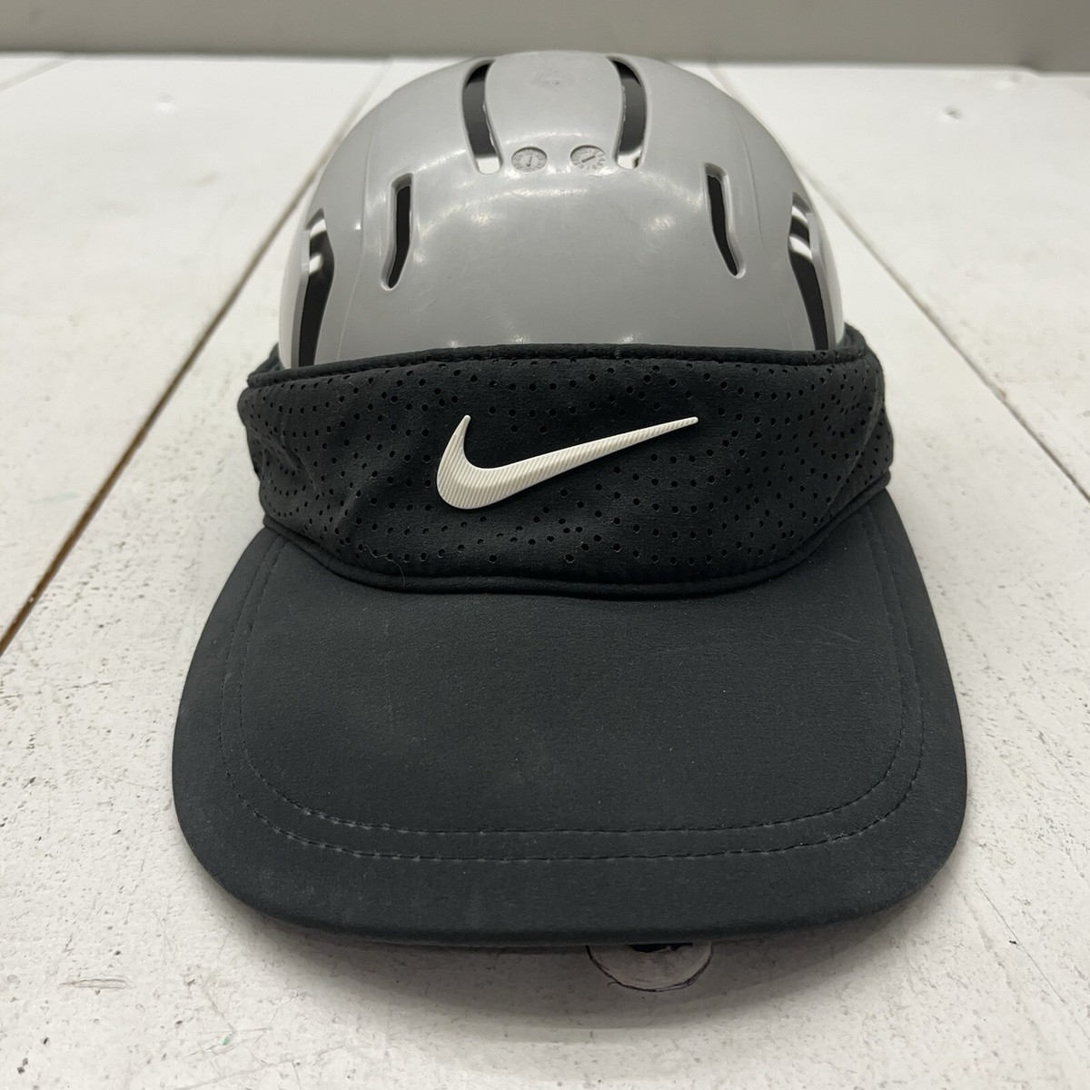 nike women's mesh hat