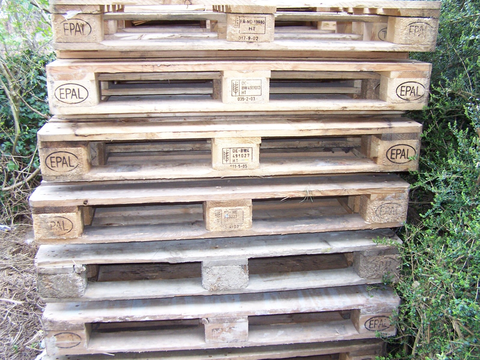 10 x EURO wooden PALLETS 800 x 1200 EPAL in good condition Collect