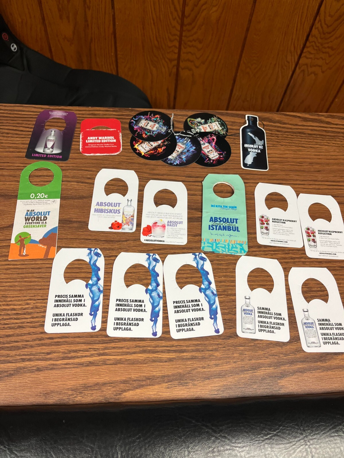 RARE LOT OF ABSOLUT VODKA DISPLAY BOTTLE TAG -BIAN NEW ZEALAND NZ LA LOS ANGELES