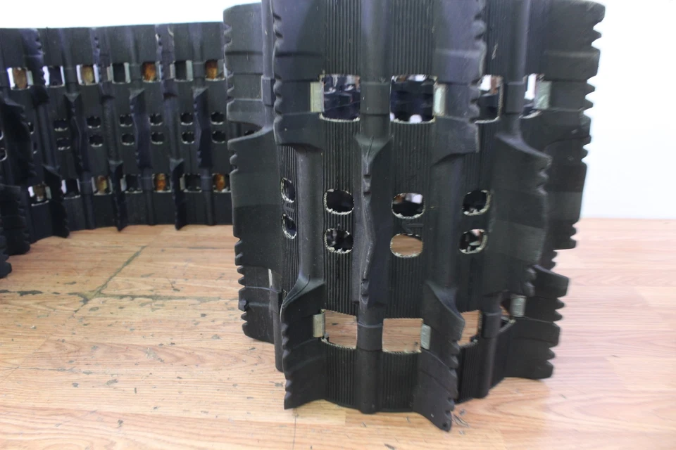 2006 SKI-DOO SUMMIT 800 REV Track 16 x 151 x 2  2.52pitch - Image 2 of 4