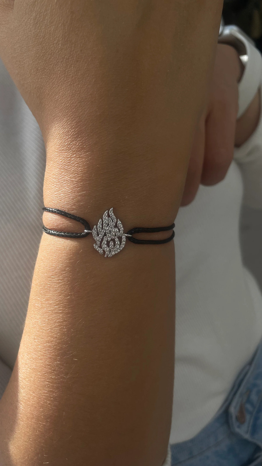 Bracelet cordon Ouman flamme joyeuse le cadeau idéal d'anniversaire pour amie
