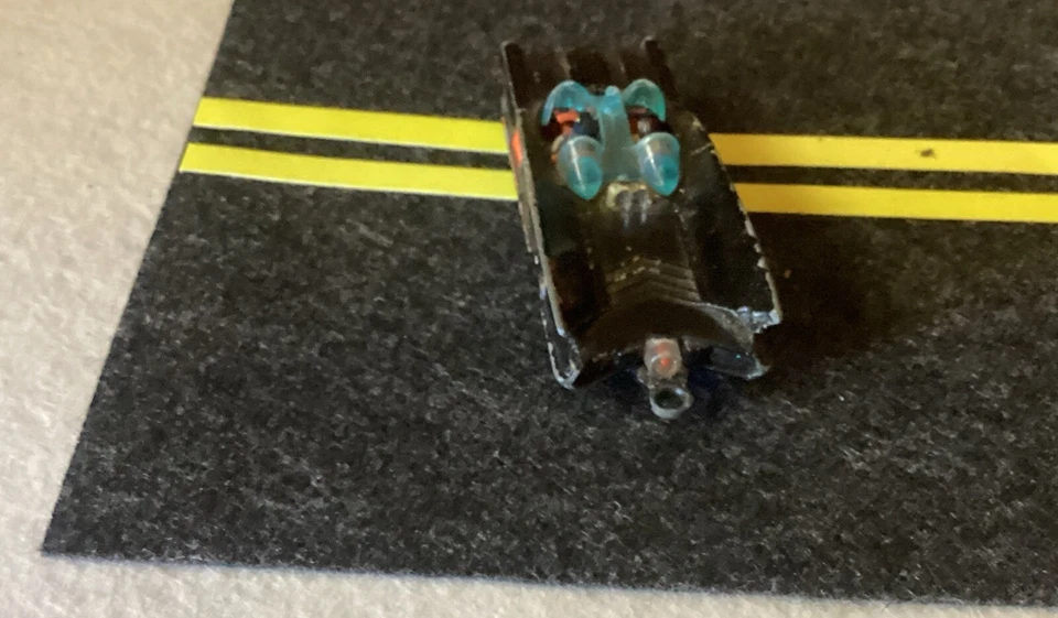 Husky Batmobile,66 Great Britain. Batman And Robbin In Car.lots Of Detail.1/64 - Image 4 of 4