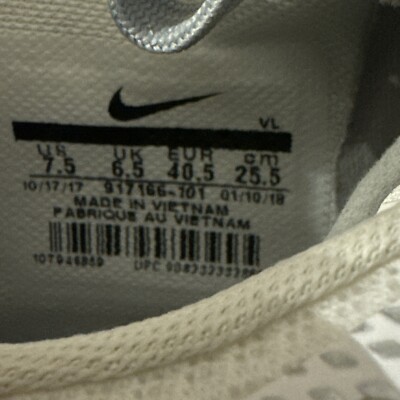 Nike Vapor Untouchable Speed TD 3 Metallic Silver Football  display picture 2