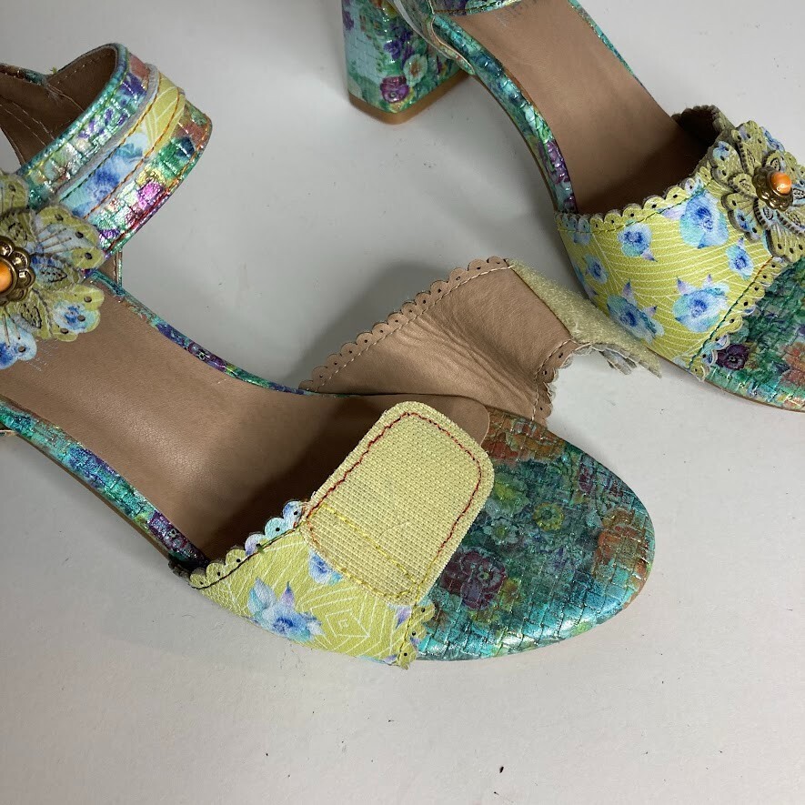 L'Artiste by Spring Step Vogeush Floral Heeled Sandal Sz 9 (40) 3" heel New