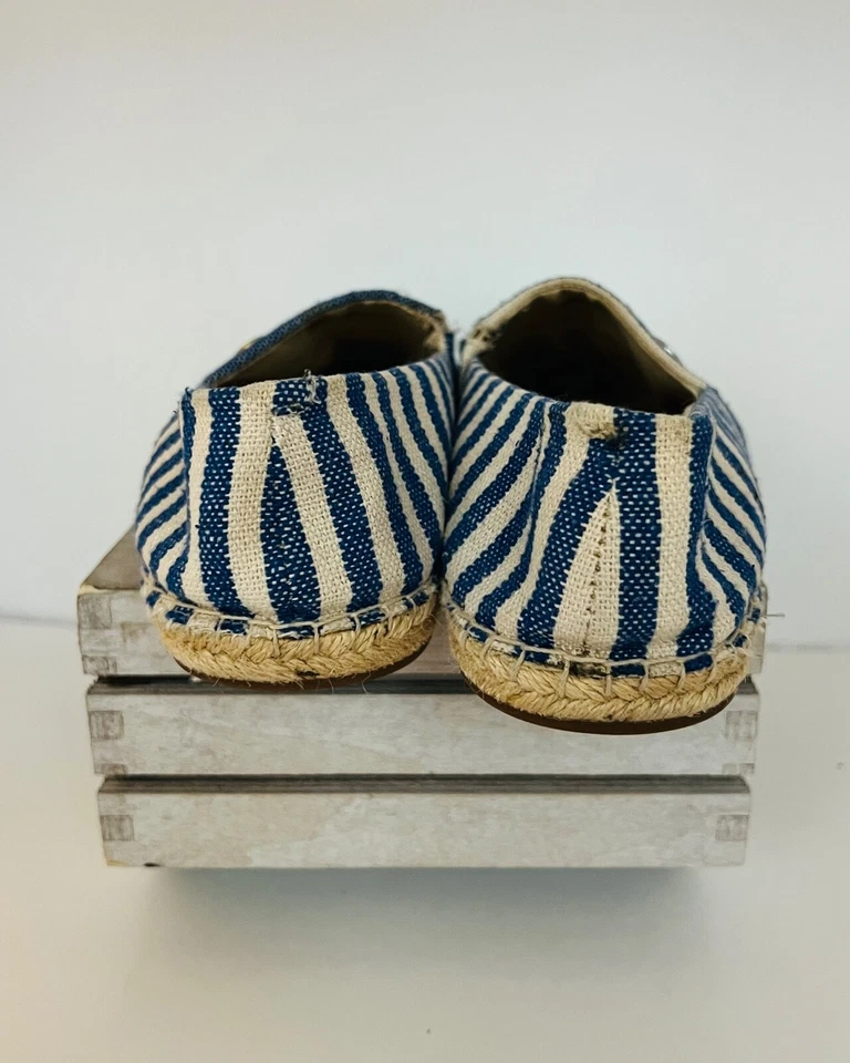 Alpargata sin cordones de lona a rayas azules para mujer MICHAEL KORS talla 9,5 M Foto 3 de 4