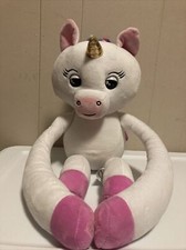 Talking Fingerlings Hugs Gigi Advanced Interactive Plush Baby Unicorn by WowWee