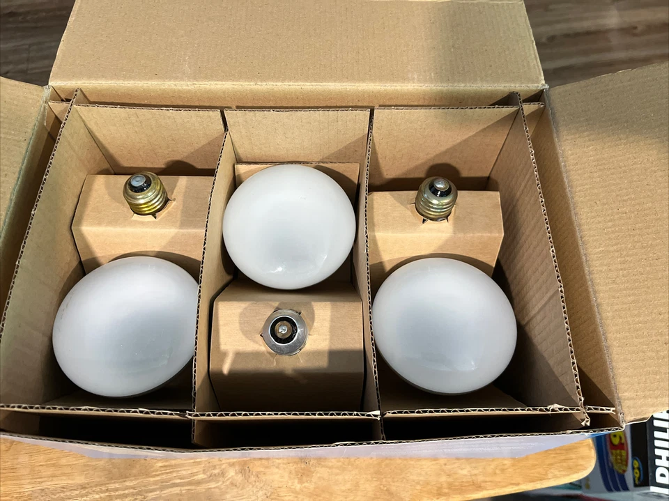 PACK OF 6 Ecosmart Daylight R30 Flood  COMPACT FLUORESCENT 65W Equivalent New - Image 4 of 4