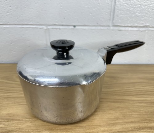 Magnalite Classic 2 Qt Sauce Pan Double Spout With Lid