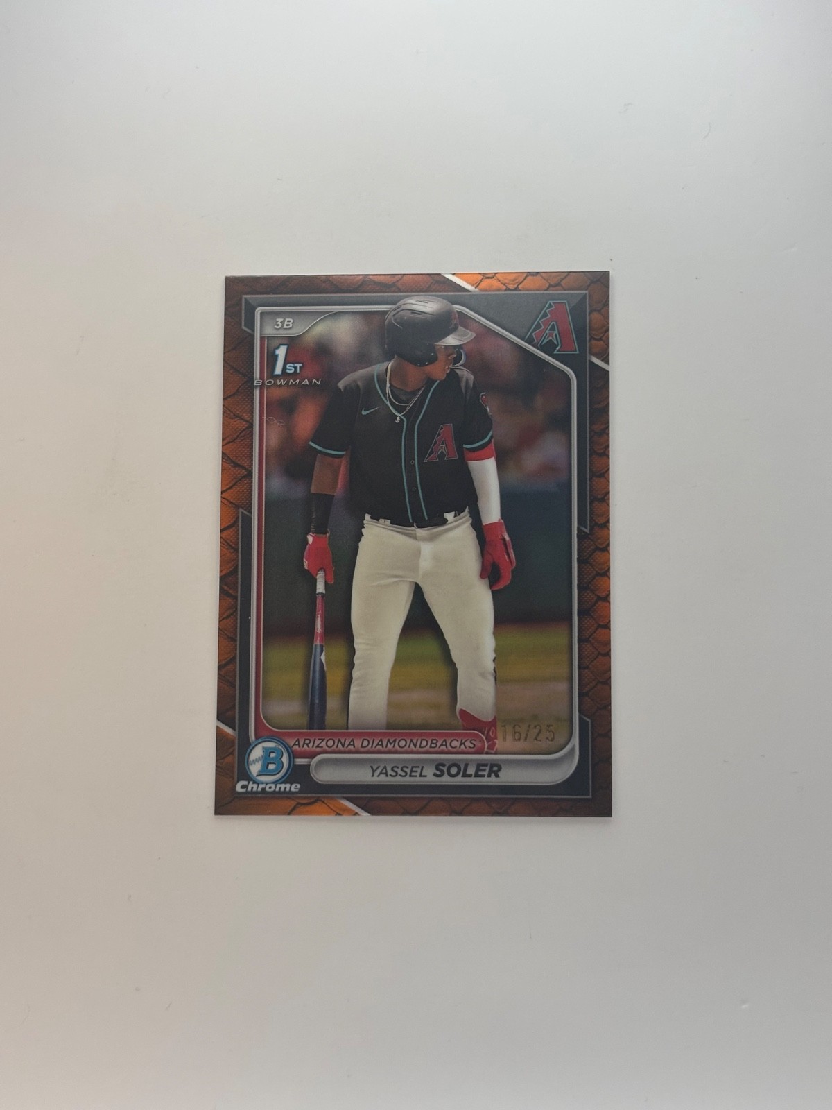 YASSEL SOLER 2024 Bowman Chrome 1st BCP-174 Orange Reptilian Refractor RC #/25