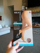New Silk Impressions Sheer Control Top Medium M 4 PAIRS Pantyhose RICH TAN High