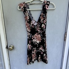 Francesca’s Blue Floral Ruffle Stretchy Dress Flutter Cap Sleeve sz S