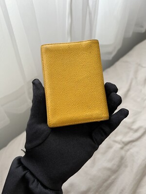 Auth Chanel Yellow Classic Caviar CC Logo Bi-Fold Card Holder