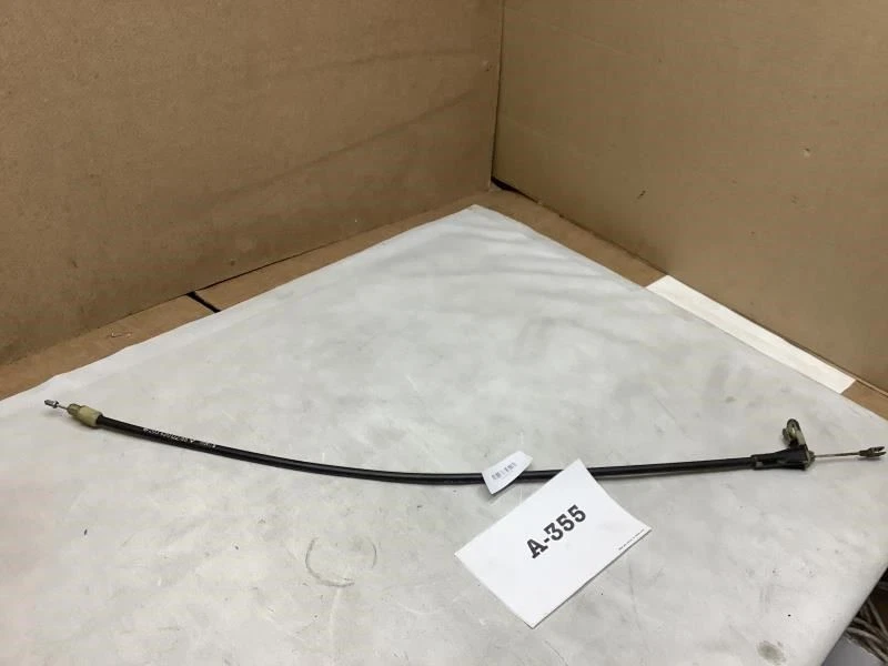 Mercedes Benz CLK350 2006 cable de freno de estacionamiento trasero izquierdo OEM+ Foto 2 de 4