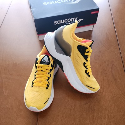 Saucony Women's Endorphin Shift 2 Gold/Red Size 5