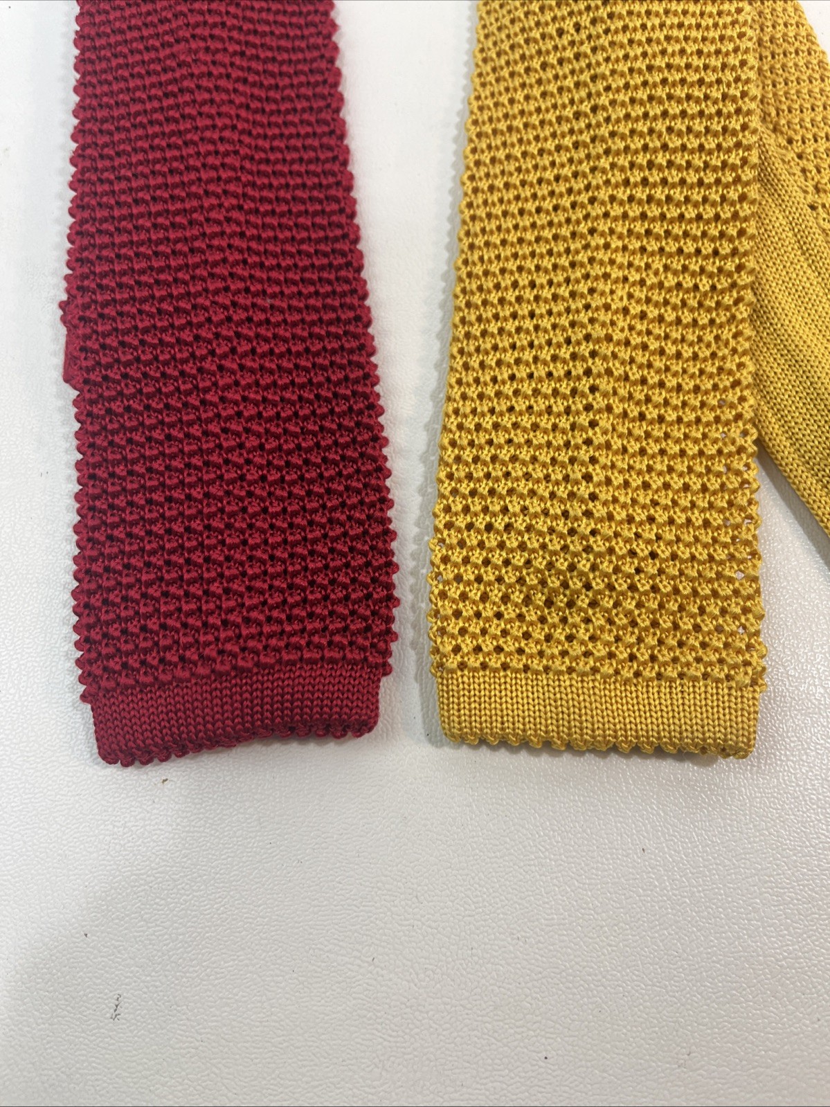 LANDS’END Red  and Gold Solid Silk Knit Ties Made In Italy 60” 2.5” EX COND