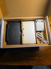 Nintendo 3DS Handheld System Japanese  Version Ice White CIB
