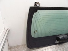 Lunette arrière Peugeot 2008