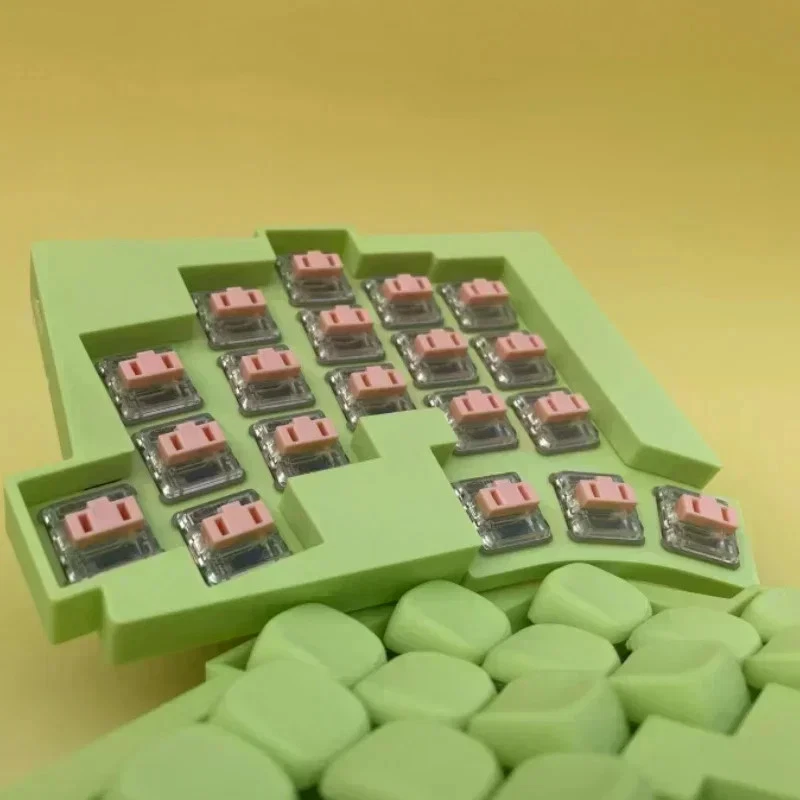 TOTEM Wireless Split Mechanical Keyboard ZMK Bluetooth Low Profile Ergonomic - Image 3 of 4