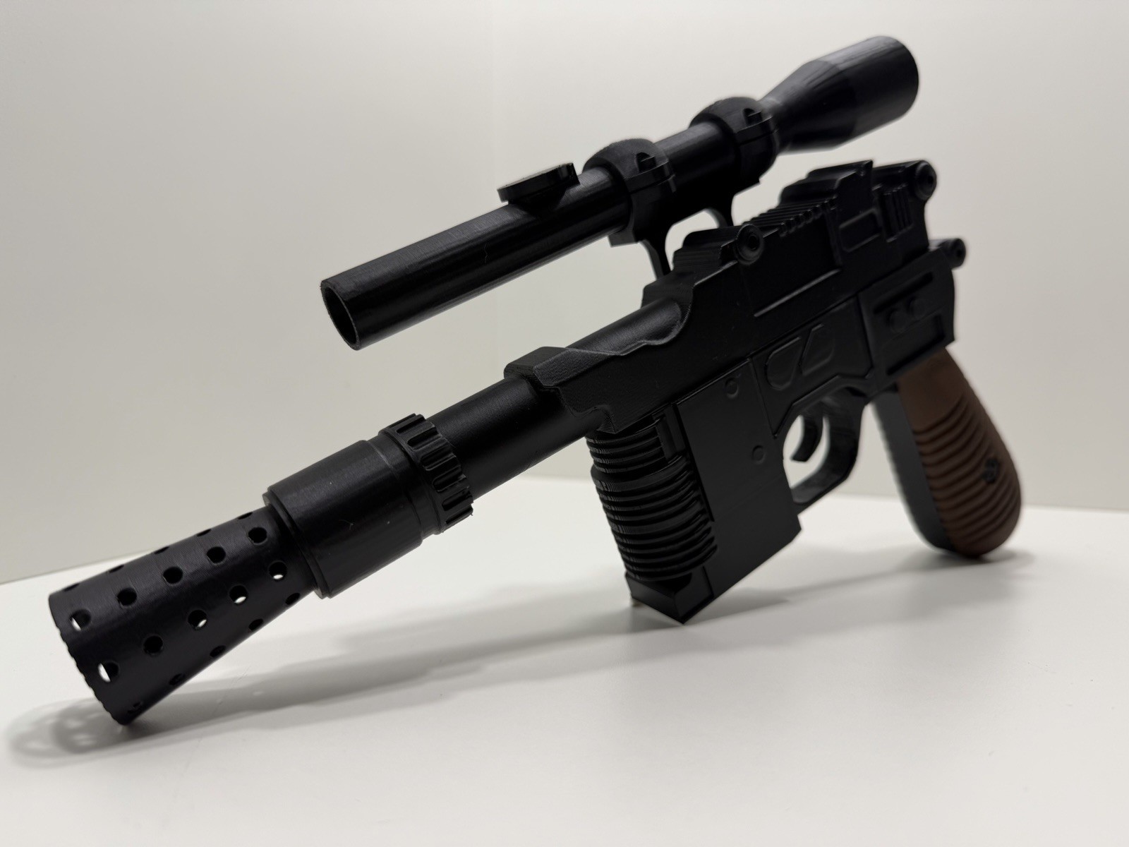 Han Solo Blaster DL-44 Inspired Replica, Star Wars , Full Si