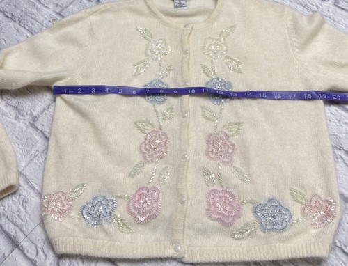 Vintage Cardigan Sweater Angora 1990s Beaded Cottage Medium - Picture 6 of 7