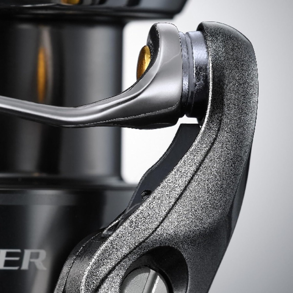 リール SHIMANO TWIN POWER C2500XG Shimano 24 Twin Power C2500SXG Spinning Reel Free shipping From