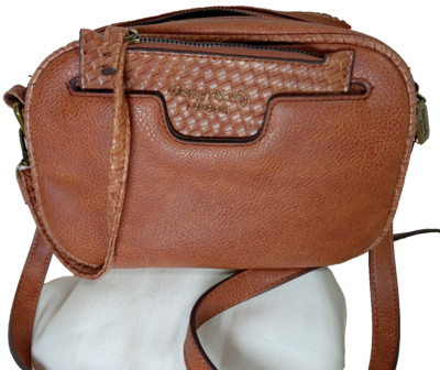 *Darcy Marks*~London BAG & WALLET~CrossbodyPebbled Western Braided ~ Honey Brown