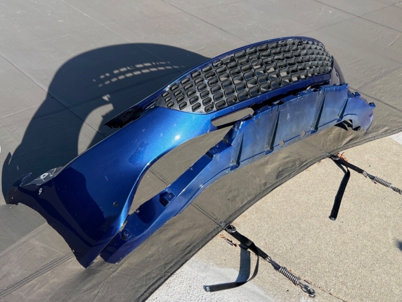 ferrari roma front bumper cover complete with grill nice shape