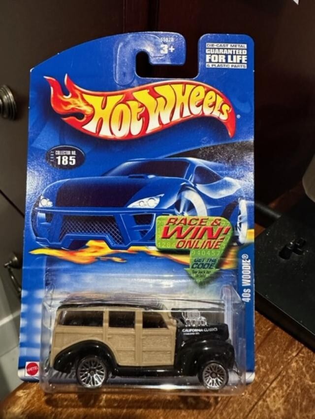 2002 Hot Wheels '40s Woodie #185 (Race & Win)