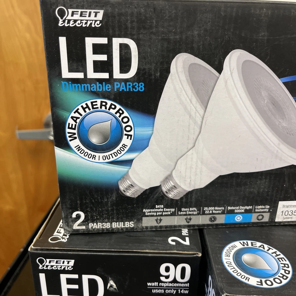 Pack Of 2 FEIT Electric 90W Replacement LED Bulb PAR38/850/LEDG10/2 Dimmable - Image 2 of 4