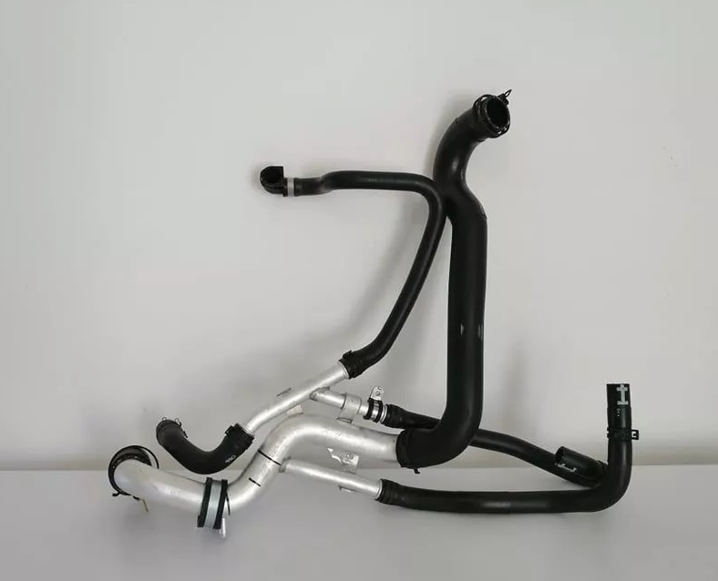 2008 Range Rover Tdv8 Radiator Hose Coolant Pipe PCH503210 for