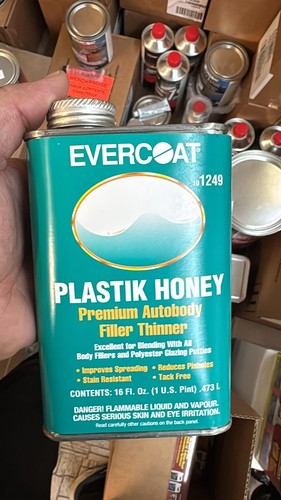 Nuevo diluyente de relleno corporal premium EVERCOAT 1249 Plastik Honey, 1 pinta - Imagen 6 de 6