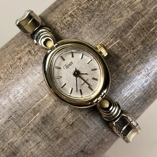 Vintage Timex Women Fashion Gold Expansion Band Oval Quartz Analog 17mm Watch 6"