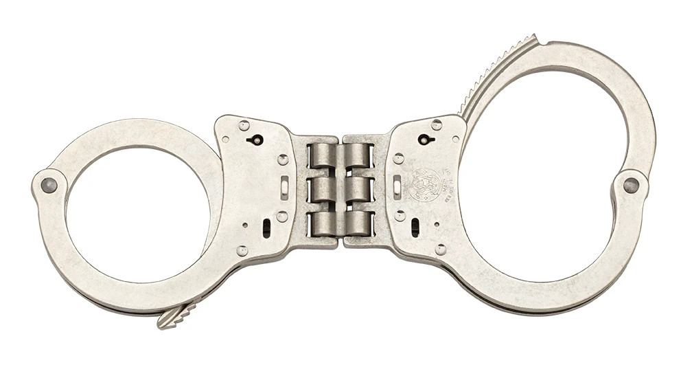 Smith & Wesson 300 Hinged Police Handcuffs