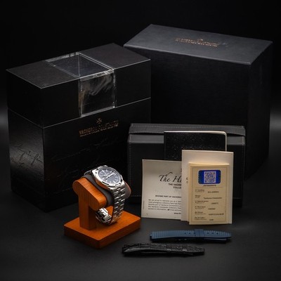 Vacheron Constantin Overseas 41mm Steel Blue Dial Complete Set