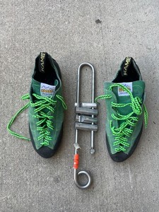 Kamet 42.5 Climbing Shoes and SMC Rappeling Rack