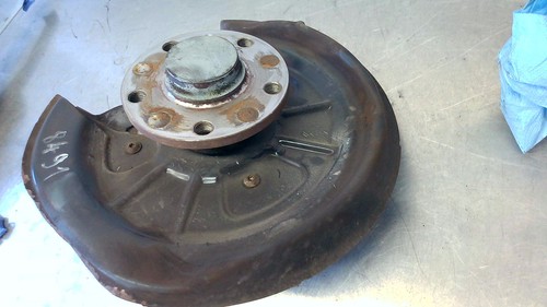 Achsschenkel L VW Golf 1.4 TSI DSG 5K 2009-2010