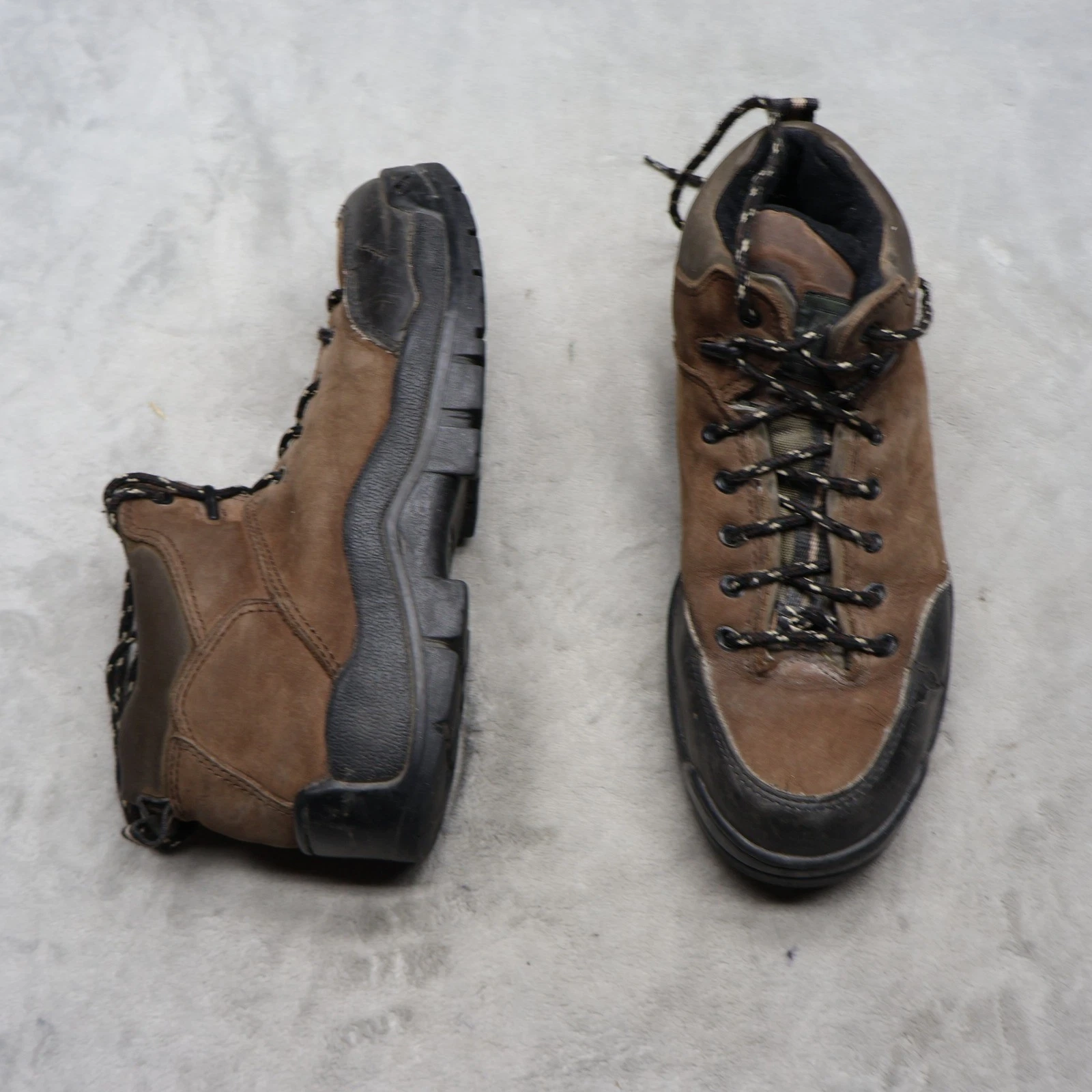 Thom McAn Mens 10 Hiking Boots Black Leather Trail Rugged Utility Trekking Work
