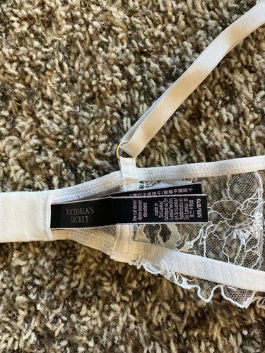 Victoria Secret Bra 32B Low Cut Demi White Unlined Unpadded Underwire EUC - Picture 9 of 11