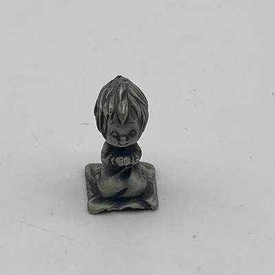 Vintage Hallmark Cards Little Gallery Pewter Figurine Child Praying 1975 1.25''