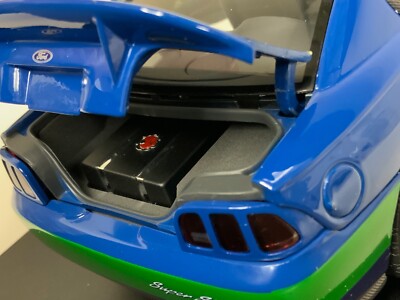 1/18 AutoArt Ford Mustang Super Stallion from 1998 blue & White