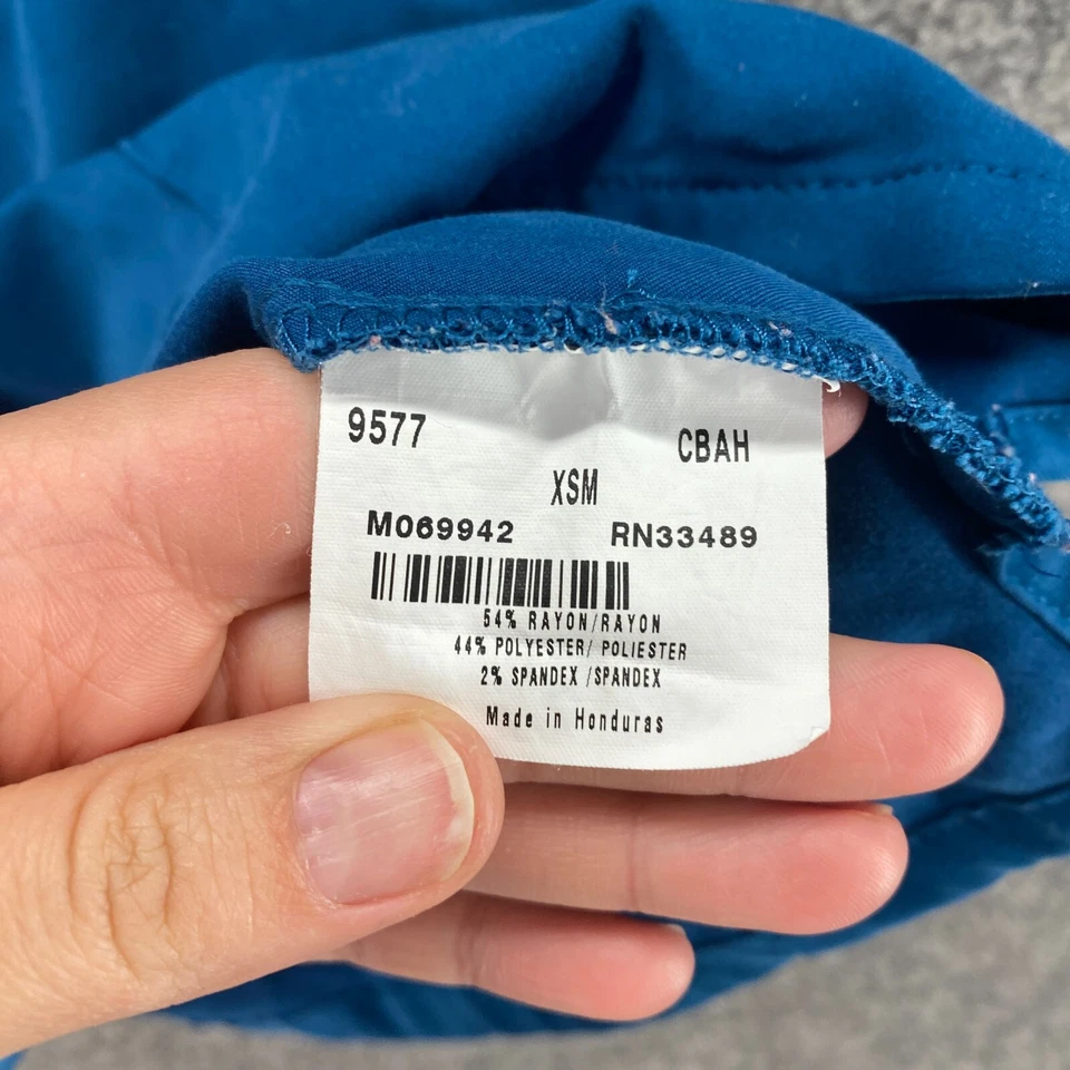 Blusa Médica Urbane Ultimate Mujer S Pequeña Azul Cuello en V Manga Corta Bolsillos Rayón Foto 4 de 4