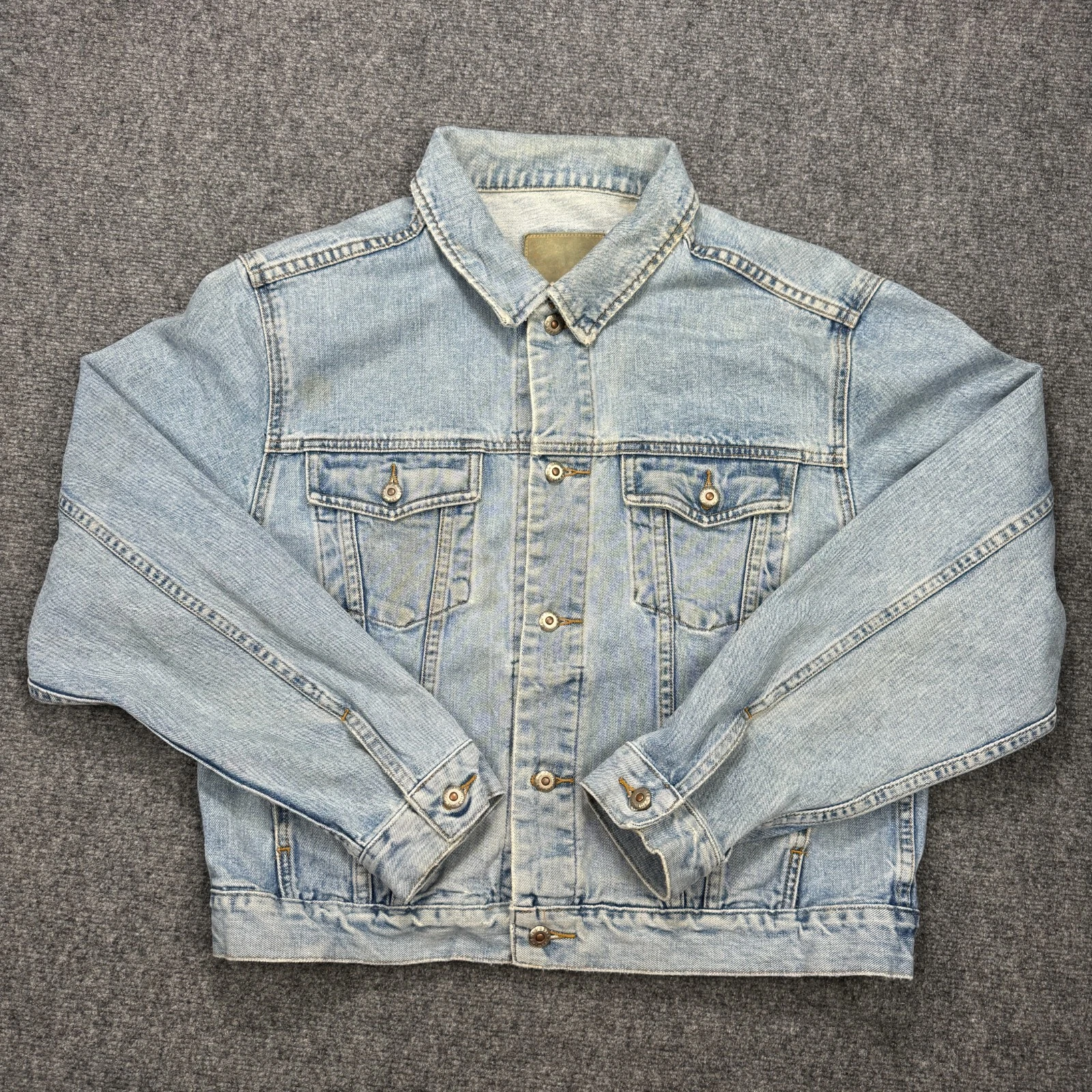 Gap Jacket Mens Large Blue Denim Trucker Distressed Special Edition
Opens in a new window or tab