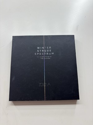 Zoeva Winter Strobe Spectrum Highlighter Palette