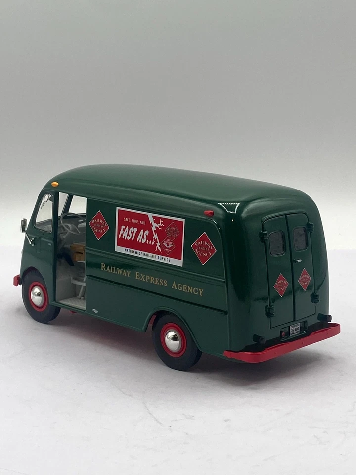 Литой международный фургон метро First Gear Railway Express Agency масштаб 1:25 - Изображение 4 из 4