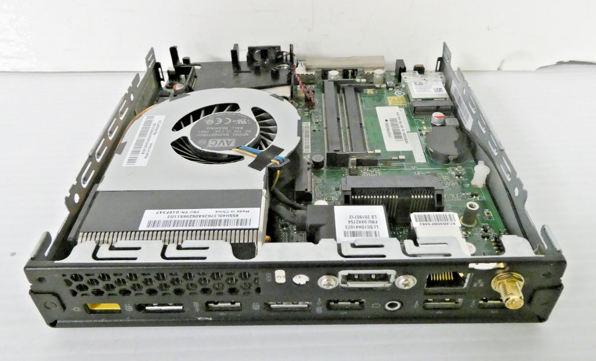 † ThinkCentre M715q 8GB ストレージ無 Lenovo ThinkCentre M715q Desktop Ryzen 3 PRO 2400GE NO RAM NO SSD
