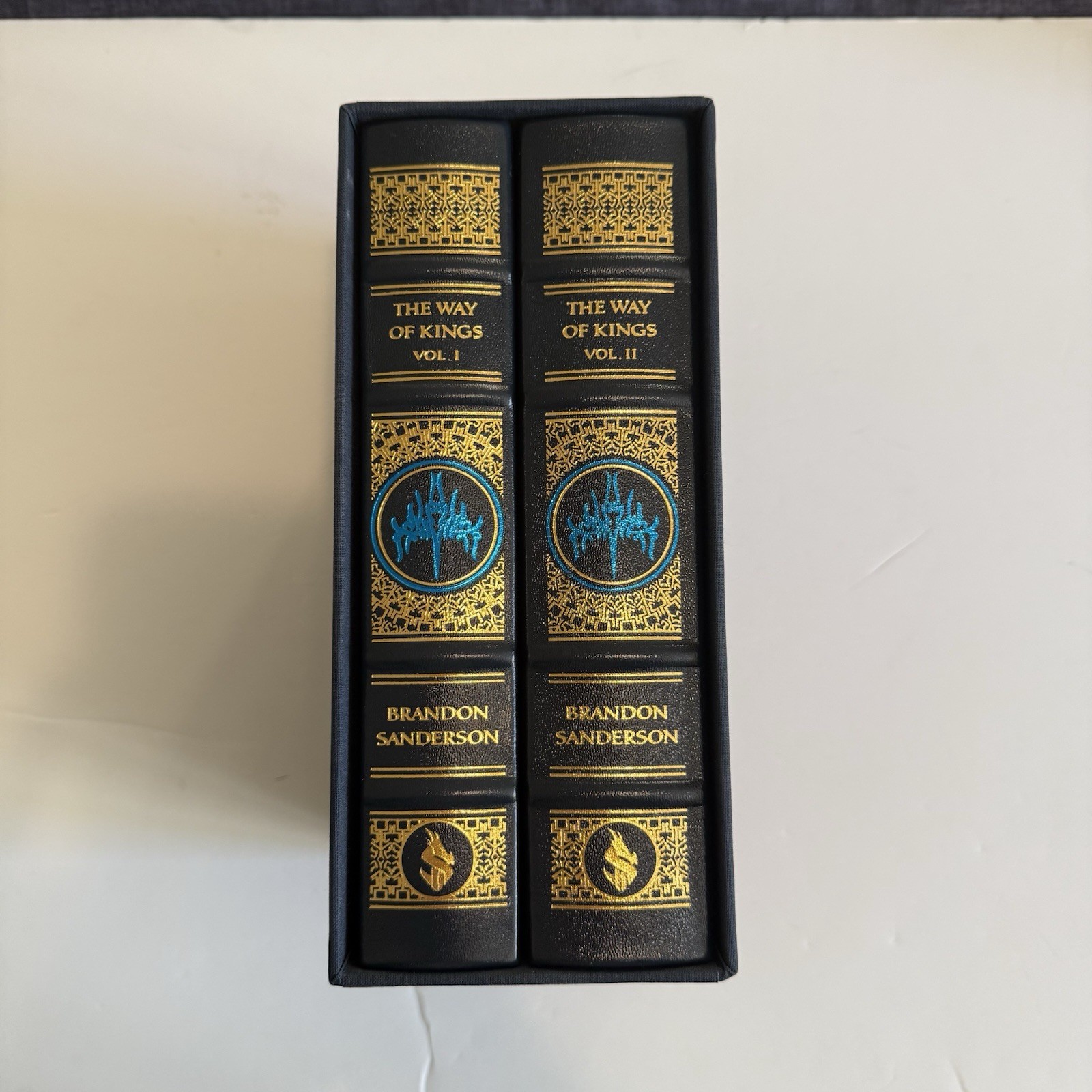 *SIGNED* The Way Of Kings By Brandon Sanderson Leatherbound