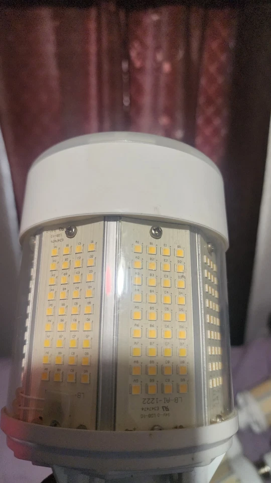 GE LED GRANERO LUZ 23500 lúmenes iluminación exterior se vende por separado Foto 2 de 4