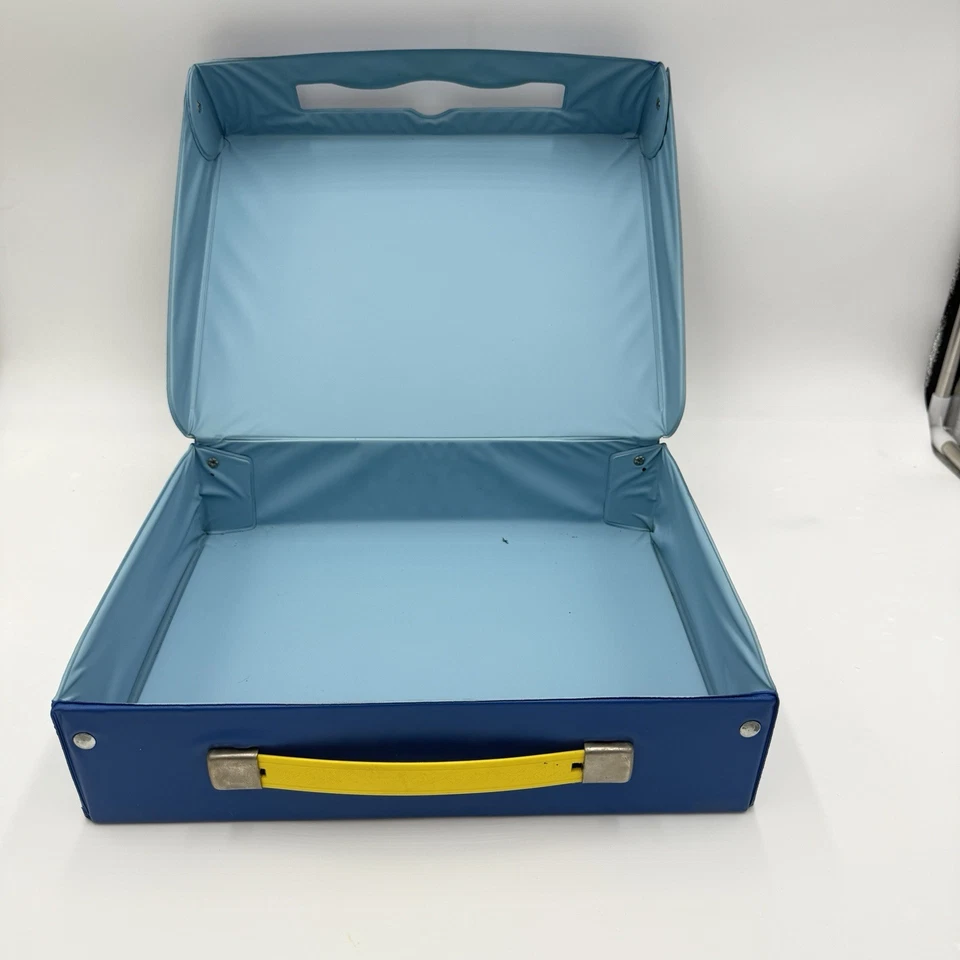 Matchbox 1974 Carry Case Holds 48 Models No Trays Blue - Image 4 of 4