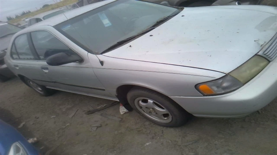 Used Front Left Door Window Regulator Front fits: 1995 Nissan Sentra 4 Dr electr Foto 4 de 4